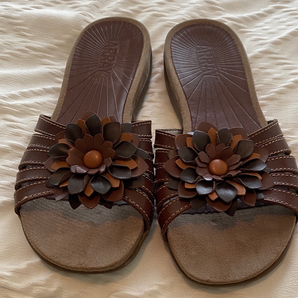 Array Brown Floral Layered Slide Sandals